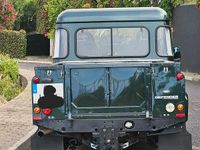 Usado Land Rover Defender 122 HP (89 kW) 2011 Verde Citadino