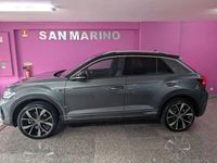 Usado VW T-Roc R-line 150 HP (110 kW) 2023 Cinzento SUV