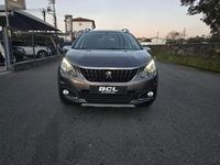 Usado Peugeot 2008 Style 100 HP (73 kW) 2016 Cinza escuro SUV