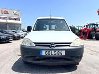 Usado Opel Combo 100 HP (73 kW) 2011 Branco Citadino