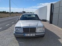 Usado Mercedes E200 136 HP (100 kW) 1994 Sedan