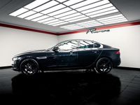 Usado Jaguar XE 180 HP (132 kW) 2015 Preto Sedan