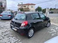Usado Renault Clio II 75 HP (55 kW) 2011 Preto Citadino