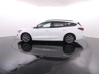 Usado Ford Focus ST-Line 115 HP (84 kW) 2023 Branco Carrinha
