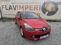 Usado Renault Clio IV 89 HP (65 kW) 2014 Vermelho Citadino
