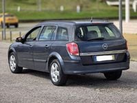 Usado Opel Astra 90 HP (66 kW) 2006 Sedan