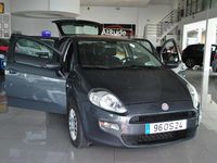 Usado Fiat Punto Easy 85 HP (62 kW) 2014 Preto Citadino