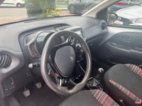 Usado Citroën C1 Feel 82 HP (60 kW) 2014 Cinza Citadino