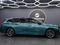 Usado Peugeot 308 SW 130 HP (95 kW) 2022 Verde Carrinha