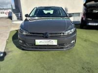 Usado VW Polo 95 HP (69 kW) 2018 Cinza escuro Citadino
