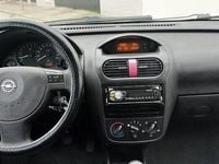 Usado Opel Corsa Comfort 75 HP (55 kW) 2002 Citadino