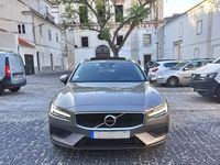 usado Volvo V60 190cv. com poucos kms, automática, tecto de abrir e estimada