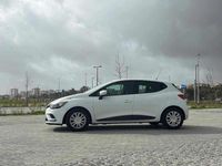 Usado Renault Clio IV 75 HP (55 kW) 2017 Branco Citadino