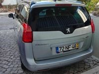 Usado Peugeot 5008 111 HP (81 kW) 2012 Cinzento Carrinha