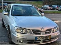 Usado Nissan Almera 110 HP (80 kW) 2001 Cinzento Citadino