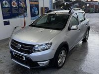 Usado Dacia Sandero Stepway 90 HP (66 kW) 2013 Sedan