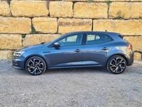 Usado Renault Mégane IV Intens 115 HP (84 kW) 2022 Cinza Citadino