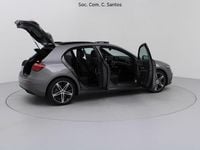 Usado Mercedes A180 Advanced 116 HP (85 kW) 2025 Cinza Sedan