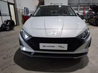 Usado Hyundai i20 Comfort 84 HP (61 kW) 2024 Cinzento