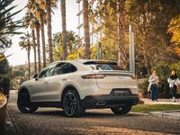 Usado Porsche Cayenne Platinum Edition 462 HP (339 kW) 2020 Bege SUV