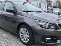 Usado Peugeot 308 Style 102 HP (75 kW) 2020 Cinza antracite Citadino