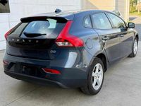 Usado Volvo V40 120 HP (88 kW) 2018 Azul