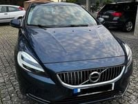 Usado Volvo V40 120 HP (88 kW) 2016 Azul