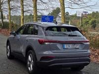 Usado Audi Q4 e-tron 125 kW (170 HP) 2022 Cinza SUV