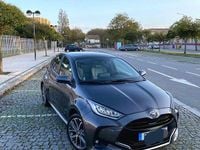 Usado Toyota Yaris Hybrid 116 HP (85 kW) 2024 Cinzento