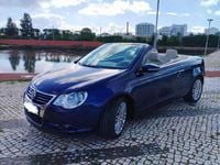 Usado VW Eos 140 HP (102 kW) 2008 Azul Cabrios