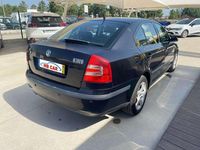Usado Skoda Octavia 105 HP (77 kW) 2006 Preto