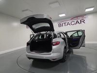 Usado Renault Mégane IV 110 HP (80 kW) 2017 Cinzento Carrinha