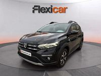 Usado Dacia Sandero Comfort 91 HP (66 kW) 2022 Preto Sedan
