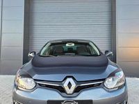 Usado Renault Mégane III Bose Edition 110 HP (80 kW) 2016 Cinzento Carrinha