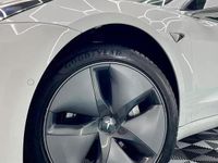 Usado Tesla Model 3 258 kW (351 HP) 2019 Branco Sedan