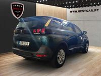 Usado Peugeot 5008 120 HP (88 kW) 2018 Verde SUV