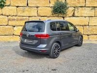 Usado VW Touran 115 HP (84 kW) 2019 Cinzento Monovolume