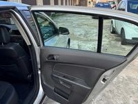 Usado Opel Astra 100 HP (73 kW) 2007 Sedan