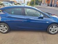 Usado Opel Astra GS Line 130 HP (95 kW) 2020 Azul escuro