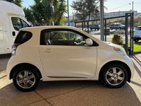 Usado Toyota iQ 68 HP (50 kW) 2009 Branco Citadino