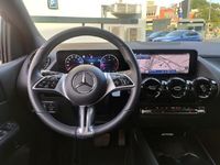 Usado Mercedes B180 116 HP (85 kW) 2023 Preto night Monovolume