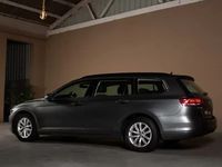 Usado VW Passat Comfortline 150 HP (110 kW) 2017 Cinzento Sedan