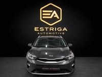 Usado Kia Stonic 101 HP (74 kW) 2019 Cinzento SUV