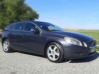 Usado Volvo V60 115 HP (84 kW) 2011 Cinzento Carrinha