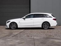 Usado Mercedes C300 AMG line 231 HP (169 kW) 2019 Branco Carrinha