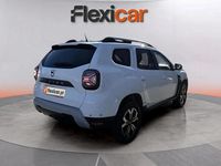 Usado Dacia Duster Journey 101 HP (74 kW) 2022 Branco Sedan