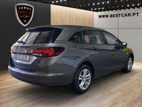 Usado Opel Astra 110 HP (80 kW) 2018 Cinzento Carrinha