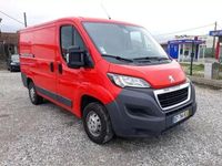 Usado Peugeot Boxer 120 HP (88 kW) 2017 Vermelho Van