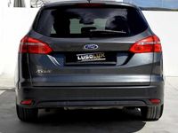 Usado Ford Focus 120 HP (88 kW) 2017 Cinzento Carrinha