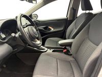 Usado Toyota Yaris Hybrid 116 HP (85 kW) 2021 Branco